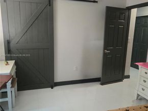 2150 NW 43rd St, Miami FL 33142