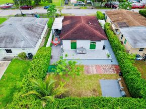 2150 NW 43rd St, Miami FL 33142