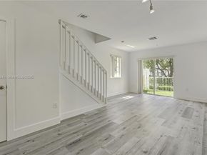 2054 NE 167th St 3122, North Miami Beach FL 33162