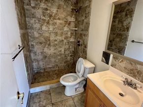 13705 SW 84th St F, Miami FL 33183