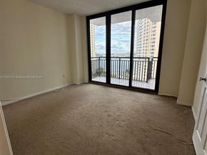 540 Brickell Key Dr 1706, Miami FL 33131