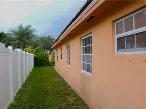 9454 SW 166th Ct, Miami FL 33196
