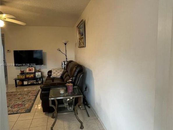 5300 Washington St J312, Hollywood FL 33021