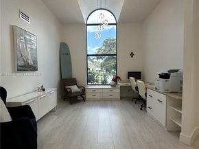 2 Alnwick Rd, Palm Beach Gardens FL 33418