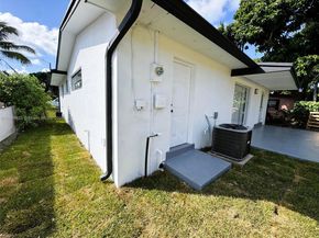 275 NE 173rd St, North Miami Beach FL 33162