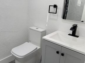 275 NE 173rd St, North Miami Beach FL 33162