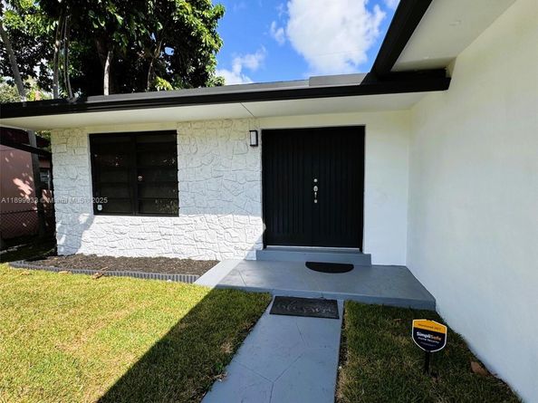 275 NE 173rd St, North Miami Beach FL 33162