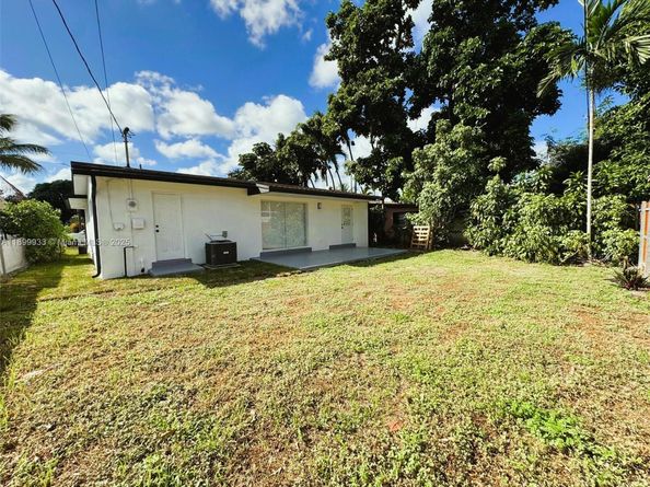 275 NE 173rd St, North Miami Beach FL 33162