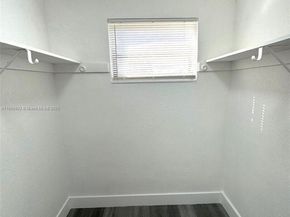275 NE 173rd St, North Miami Beach FL 33162