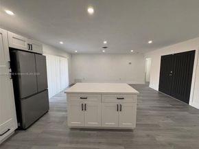 275 NE 173rd St, North Miami Beach FL 33162