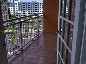 2025 NE 164th St 806, North Miami Beach FL 33162