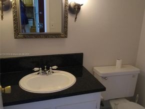 2025 NE 164th St 806, North Miami Beach FL 33162