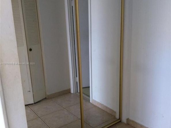 2025 NE 164th St 806, North Miami Beach FL 33162