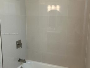 1569 Winterberry Ln, Weston FL 33327