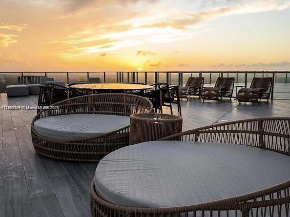 851 NE 1st Ave 4811, Miami FL 33132