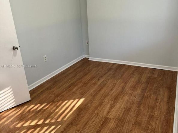 103 NW 6th Ave 2, Miami FL 33128