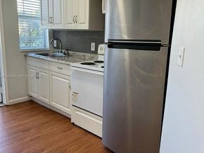 103 NW 6th Ave 2, Miami FL 33128