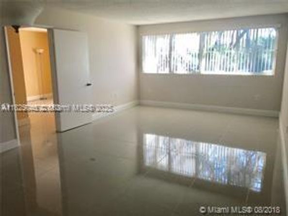 6135 NW 186th St 201, Hialeah FL 33015