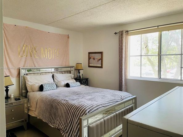 6135 NW 186th St 201, Hialeah FL 33015