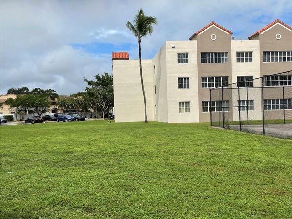 6135 NW 186th St 201, Hialeah FL 33015