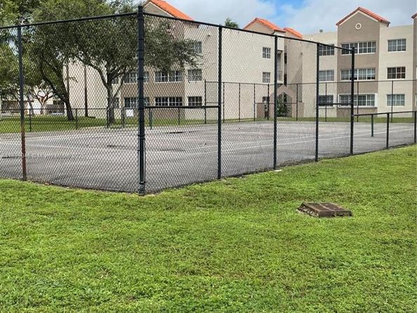 6135 NW 186th St 201, Hialeah FL 33015