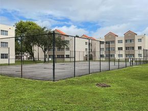 6135 NW 186th St 201, Hialeah FL 33015