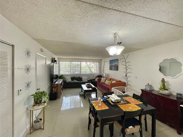 6135 NW 186th St 201, Hialeah FL 33015