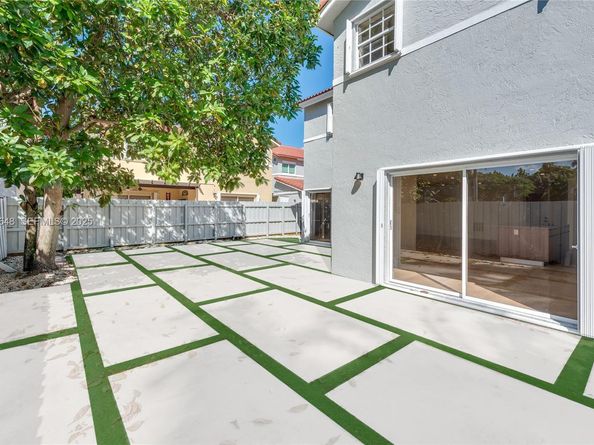 13912 SW 103rd Ln, Miami FL 33186