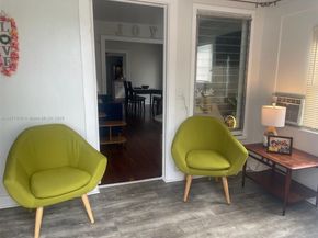 1041 NE 35th St, Oakland Park FL 33334