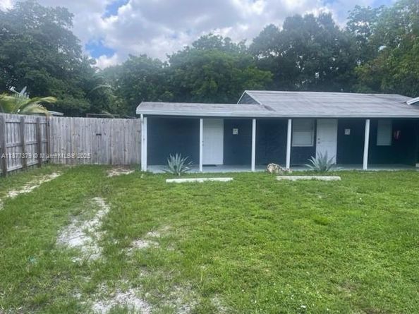 1041 NE 35th St, Oakland Park FL 33334