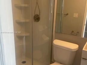 1041 NE 35th St, Oakland Park FL 33334