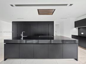 1000 Biscayne Blvd TH1201, Miami FL 33132