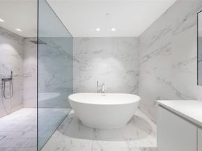 1000 Biscayne Blvd TH1201, Miami FL 33132