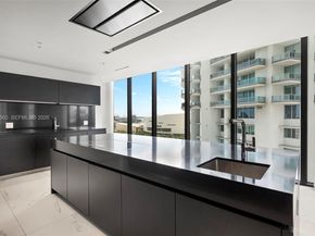 1000 Biscayne Blvd TH1201, Miami FL 33132