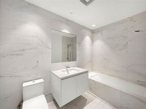 1000 Biscayne Blvd TH1201, Miami FL 33132