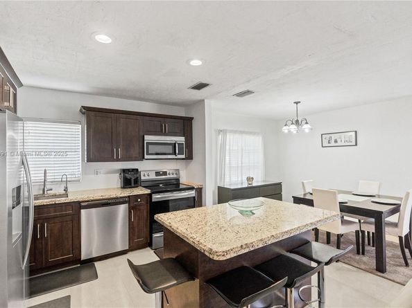 4752 SW 127th Ct, Miami FL 33175