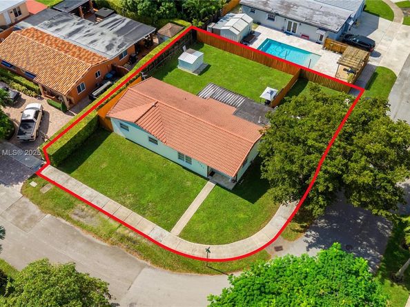 4752 SW 127th Ct, Miami FL 33175