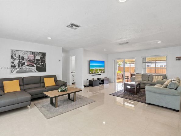 4752 SW 127th Ct, Miami FL 33175