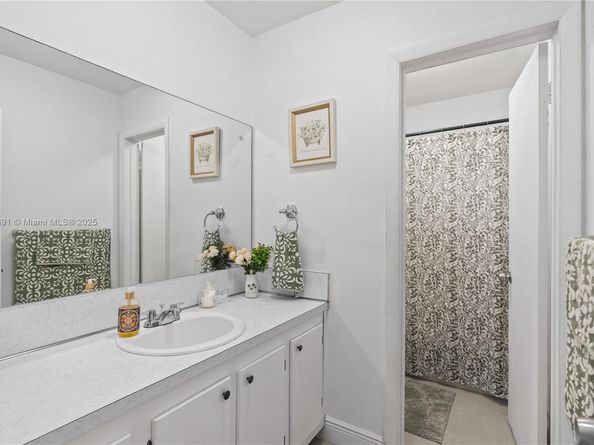 4752 SW 127th Ct, Miami FL 33175