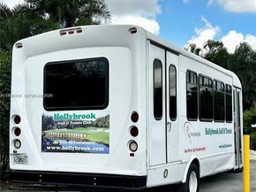 411 S Hollybrook Dr 105, Pembroke Pines FL 33025