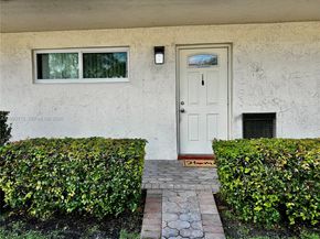 411 S Hollybrook Dr 105, Pembroke Pines FL 33025