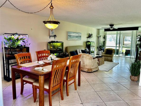 411 S Hollybrook Dr 105, Pembroke Pines FL 33025