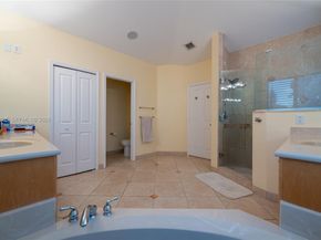 18540 SW 43rd St, Miramar FL 33029