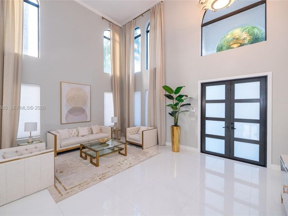 18540 SW 43rd St, Miramar FL 33029