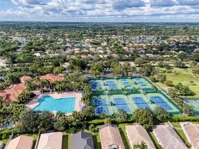 2034 NW 145th Ave, Pembroke Pines FL 33028