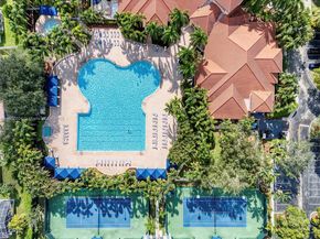 2034 NW 145th Ave, Pembroke Pines FL 33028