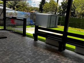 7151 Pershing St, Hollywood FL 33024