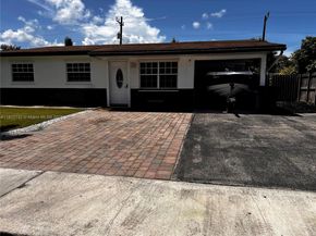 7151 Pershing St, Hollywood FL 33024