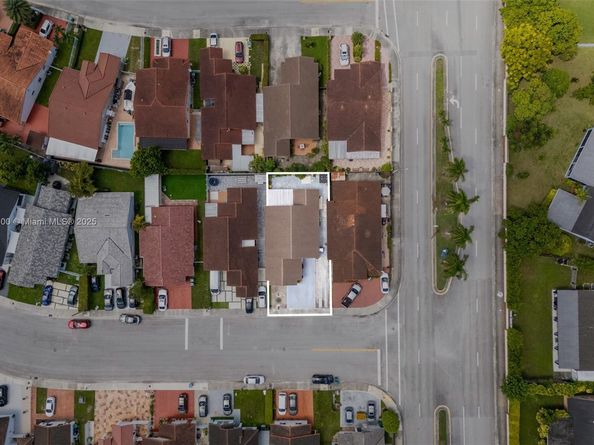14207 SW 48th Ln, Miami FL 33175