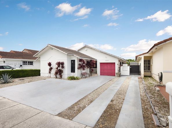 14207 SW 48th Ln, Miami FL 33175